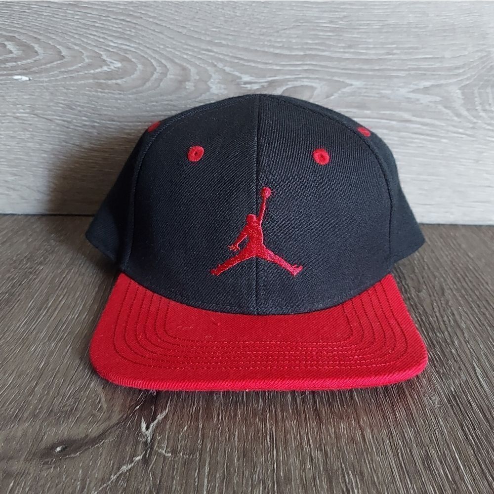 Jordan Toodler Red & Black Snapback Hat